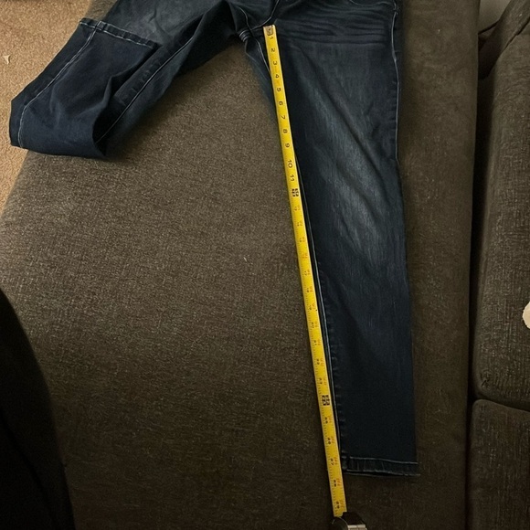 Isabella Maternity Jeans - Picture 4 of 4